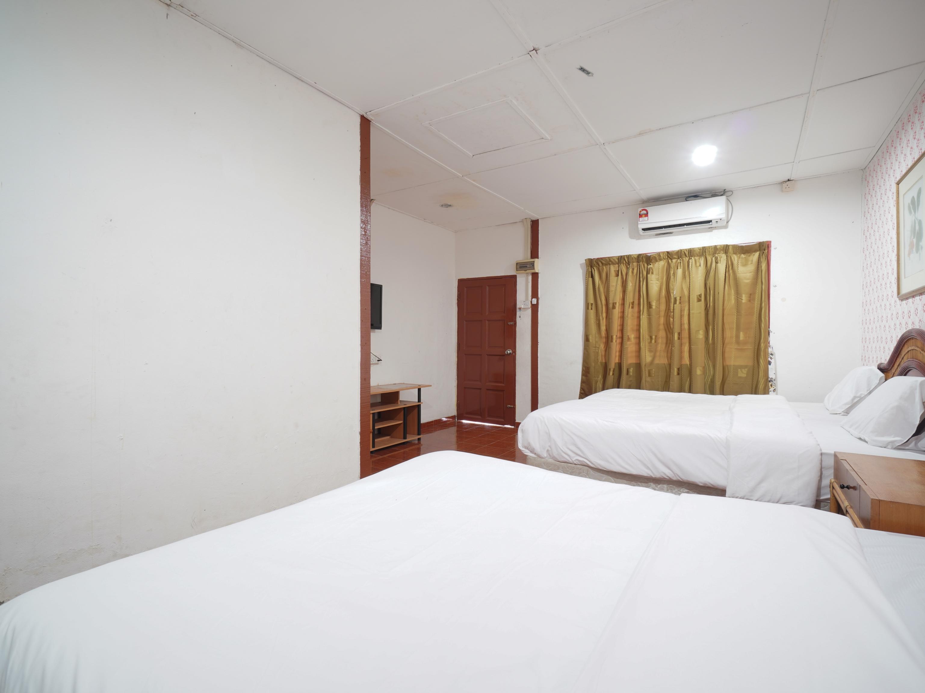 Oyo 89646 Panvill Resort Кампунг-Телук-Нипах Экстерьер фото